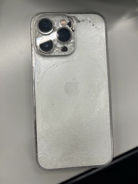 スマホ・iPhoneの背面ガラス修理の金額は？安い依頼先はある