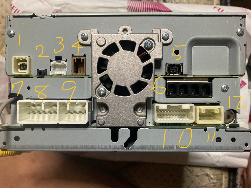 ダイハツの純正ナビNSZP-W67Dを中古で購入してS500P - Yahoo!知恵袋