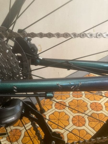 クロスバイクのフレームに傷付いてしまいました。最善の傷消し教えて 
