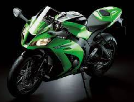 バイクでニュルブルクリンク最速は2011年にニンジャZX-10Rが出した