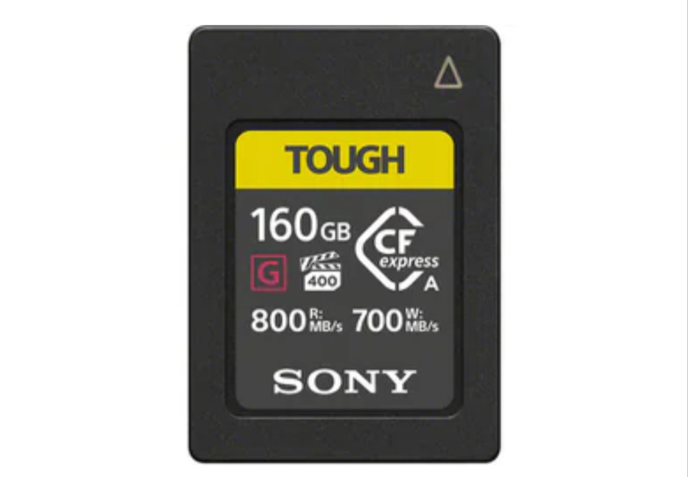 カメラ初心者のソニーα7IVユーザーですがSDカードは2枚必要ですか？ダ