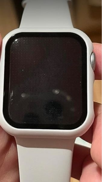 Apple Watchのカバーを買おうと思っているのですが、この方が使っているカバーは通販で売ってますか？

どこで売っているか教えていただけませんか？ 