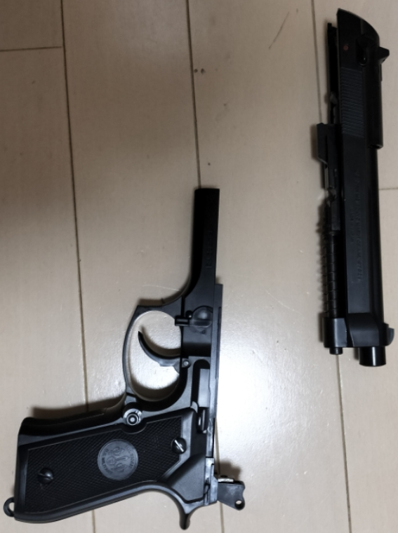 東京マルイのベレッタm92fについて質問です。 - これって固定ホップ