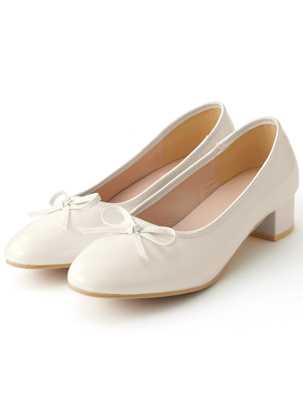 GRLのこの靴を買おうと思っているのですが、サイズ感はどんな感じですか？ 普段は24.0cmを履いています。