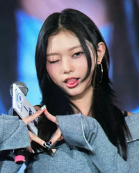NewJeanヘリン
芸能人ぽくない初々しいぎこちない表情が魅力だったのに、なんか変わっちゃって残念じゃないですか？
業界に染まってしまったというか 