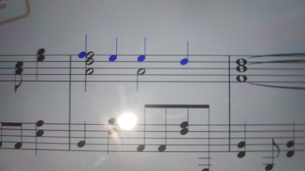 上の部分の 演奏(音楽初心者中学生がDTMでやってるので、タン、タンとかで表してくれたらありがたいです)の仕方を教えて欲しいです 4分の4拍子 ニ長調です