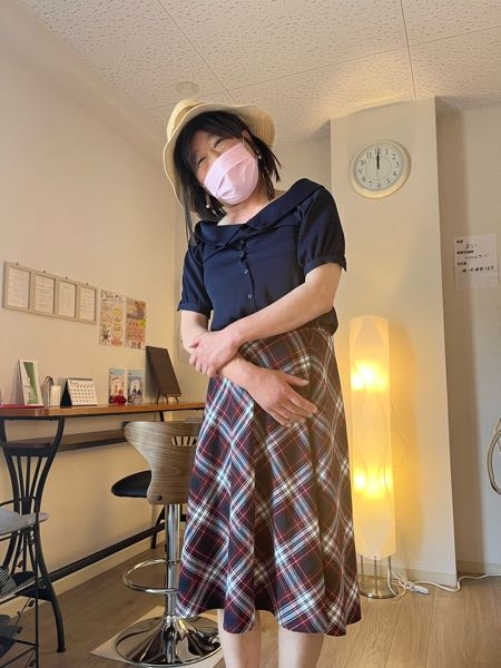 今日、１１月２５日は、 いいニコニコと読む、語呂合わせから、 ecuvo.（えくぼ）の日。 みなさん、笑うと、えくぼ出来ますか？ えくぼが出る女性は、 かなり、可愛いく見えますよね？ あたしも、そんな女性に なってみたいわ。 な〜んちゃって。 女子かも。