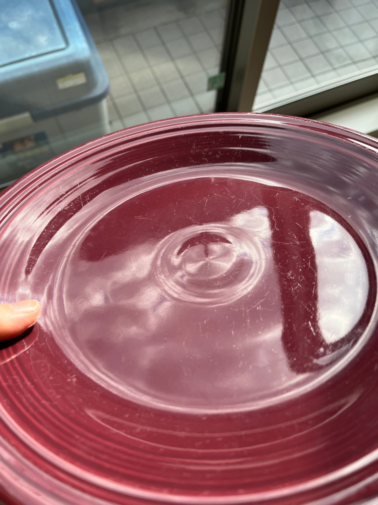 食器の傷について質問です写真のように細かい傷がたくさんあります