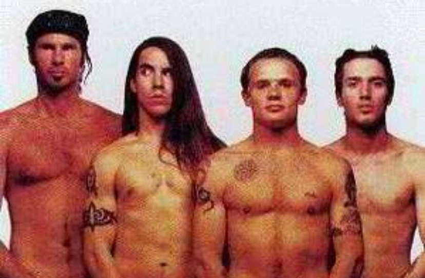 Red Hot Chili Peppersについて いつ頃の写真で誰が誰だか分かりますか？
