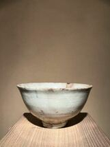 【古美 骨董】富士山指名で質問します。この李朝の粉引茶碗は鶏龍山窯ですか？または、光海港からのものですか？ https://page.auctions.yahoo.co.jp/jp/auction/r1115789538 古美術 骨董の話です。