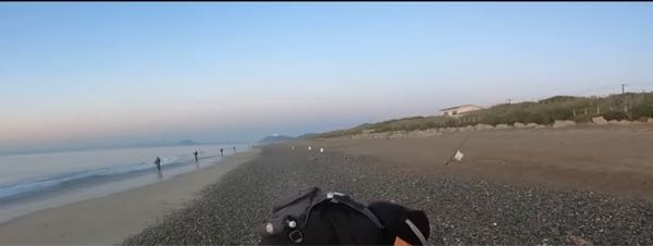伊良湖海沿い詳しい方教えてほしいです。 こちらの写真伊良湖サーフだそうですがどの辺りかご存知の方教えていただきたいです。