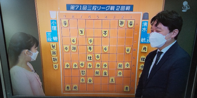 ▽77桂成の局面です。実戦は手抜きでしたが▲同歩▽67銀だと、どう指しますか？