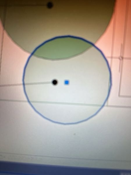 Auto CADの円について、このように青い掴むところ(四角いブロック)が一つ中心の部分だけになってしまいます。いつもなら円の4点にもあるのですがどこを押すと戻りますでしょうか