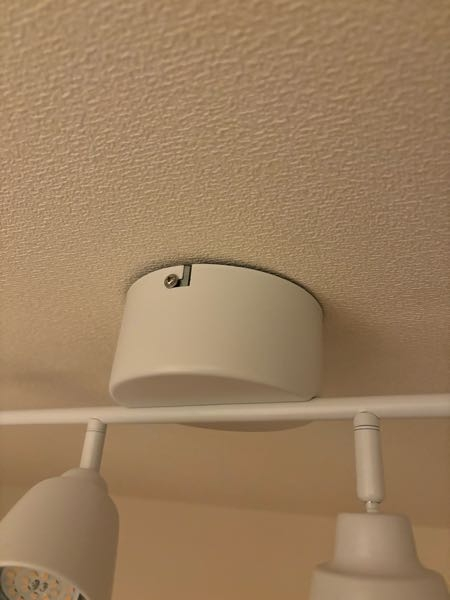 IKEAのクヌートボーを取り付けたのですが、回ってしまいます