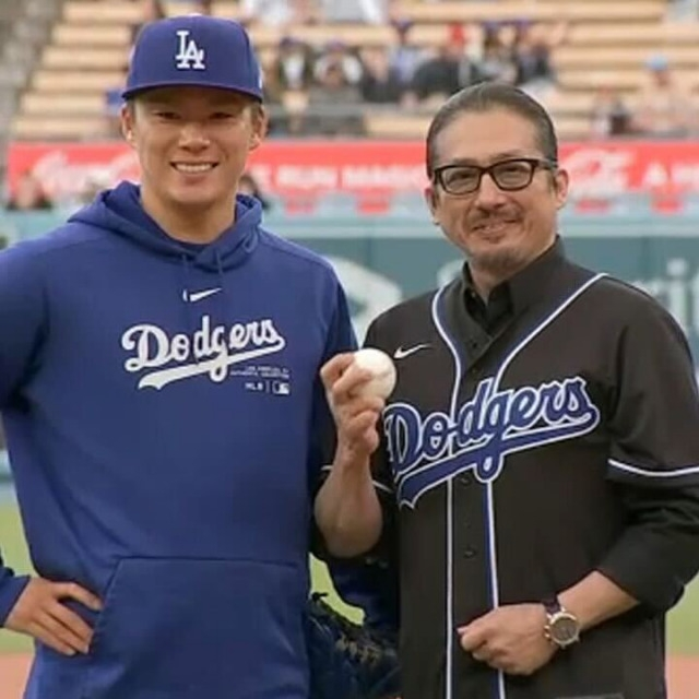 ドジャースってこんなユニフォームありましたっけ？何か特別な