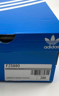 adidasスニーカーのボックスラベルについて詳しい方教えて下さい 
