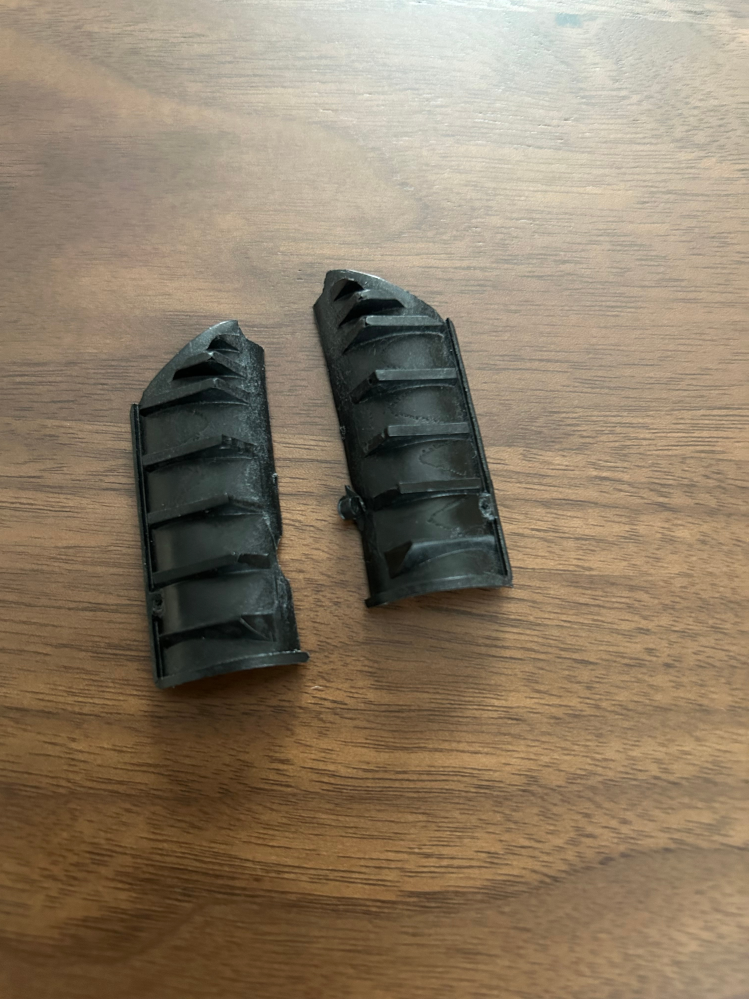 メルカリで専用を買わない人をどうにか通報する方法はありませんか