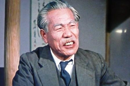映画ファンの皆様に質問です。 映画の中で、あなたが好きな〈酔っぱらい〉を教えて下さい。 そのキャラクターと作品のタイトルをお願いします。 ＊作品は1本のみでお願いします。 因みに私の好きな〈酔っぱらい〉は、『秋刀魚の味』（1962年／小津安二郎監督）の、東野英治郎演じる“ヒョータン”先生です。東野さんは小津映画ではたいてい酔っぱらってましたが…。