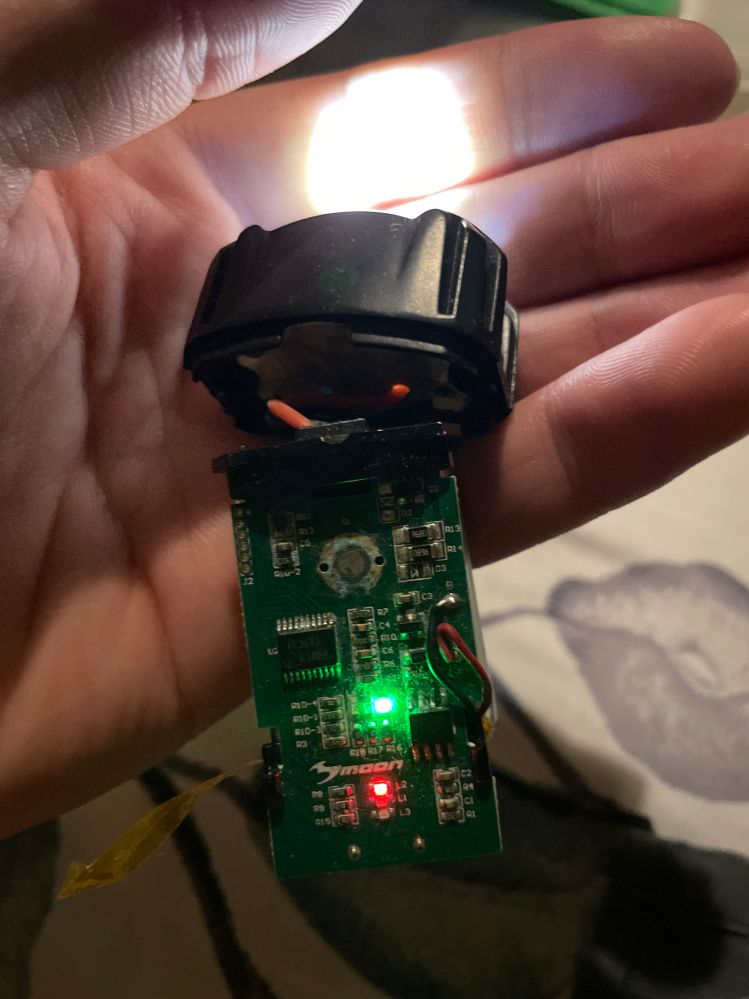 Moonのmeteorc3のライトを使っていたら雨？ - か何かでライト