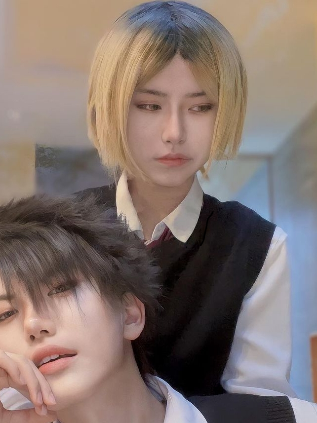 ハイキューの孤爪研磨のコスプレをしようとし、ウィッグセットが ハイキューの孤爪研磨のコスプレをしようとし、ウィッグセットが