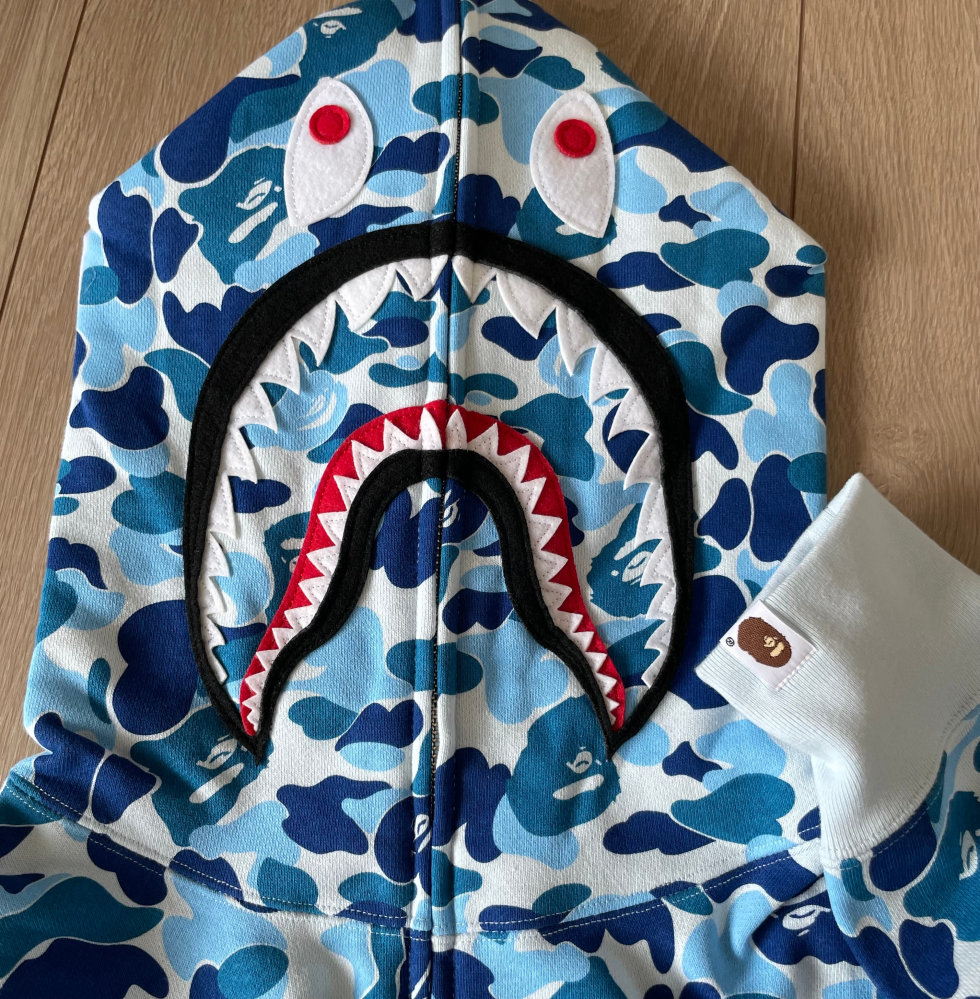 は*こ様 【A Bathing Ape 】エイプ APE シャークパーカー並行輸 1ST SHARK FULL ZIP HOODIE（パーカー）｜A BATHING APE（ア