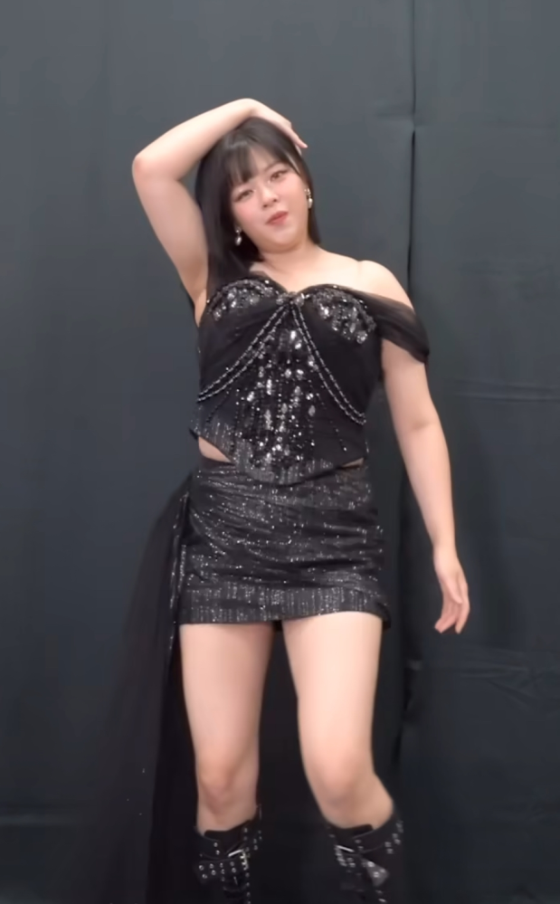 無知で申し訳ないのですが…TWICEジョンヨンって細い時とふっくら
