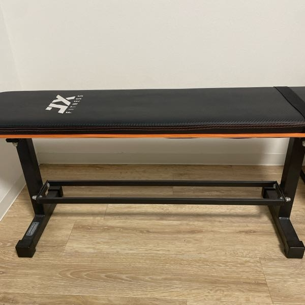 メルカリ初心者です。こちらのトレーニングベンチを出品したいので