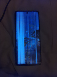 急募！私のスマホの画面にピンクの線が入ってます修理するなら