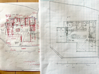 間取り診断お願いします。 新築戸建てを計画中で、建築士に要望を伝えて間取りを書いていただいたものが写真の右になります。それを私が回遊動線がないものを赤字で書いています(写真左)。 要望としては主に
 ①寝室は1階の1完結型まどり。エアコン2台で全館空調のように家全体の空気が回るようにしたいので、リビング吹き抜けにしたい。
 ②横並びキッチン。パントリーは欲しい。
 ③ヌックのような畳コ...