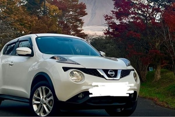 これは日産の何という車ですか？また、この写真の車がいつ発売(またはモデルチェンジ)されたものかも教えて頂けると嬉しいです。