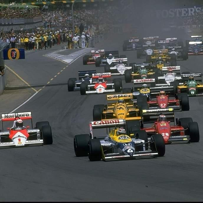 1987年のオーストラリアGP、アイルトン・セナが失格になった理由は何だったのでしょうか？