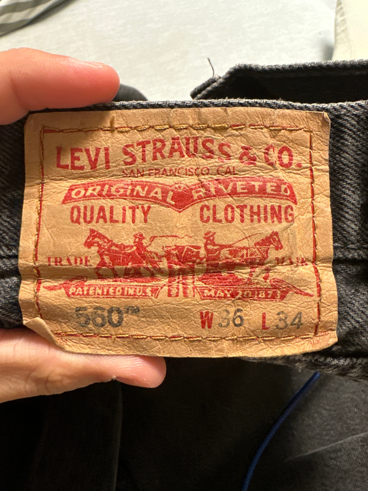 原宿の古着屋で買ったリーバイス560でトップボタンの裏が686なんですけ