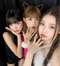 こちらの3人の、K-POPアイドルは誰ですか？ 