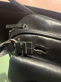 至急お願いします！ZOZOTOWNで2500円で購入したバッグ  