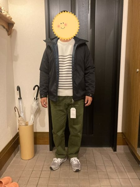 164cm66kgの30代男性です。 写真の上着（https://zozo.jp/shop/ships/goods/58961037/）のSサイズを購入したのですが、小さいでしょうか？ 人に小さいかもと言われて返品しようか考え中です。