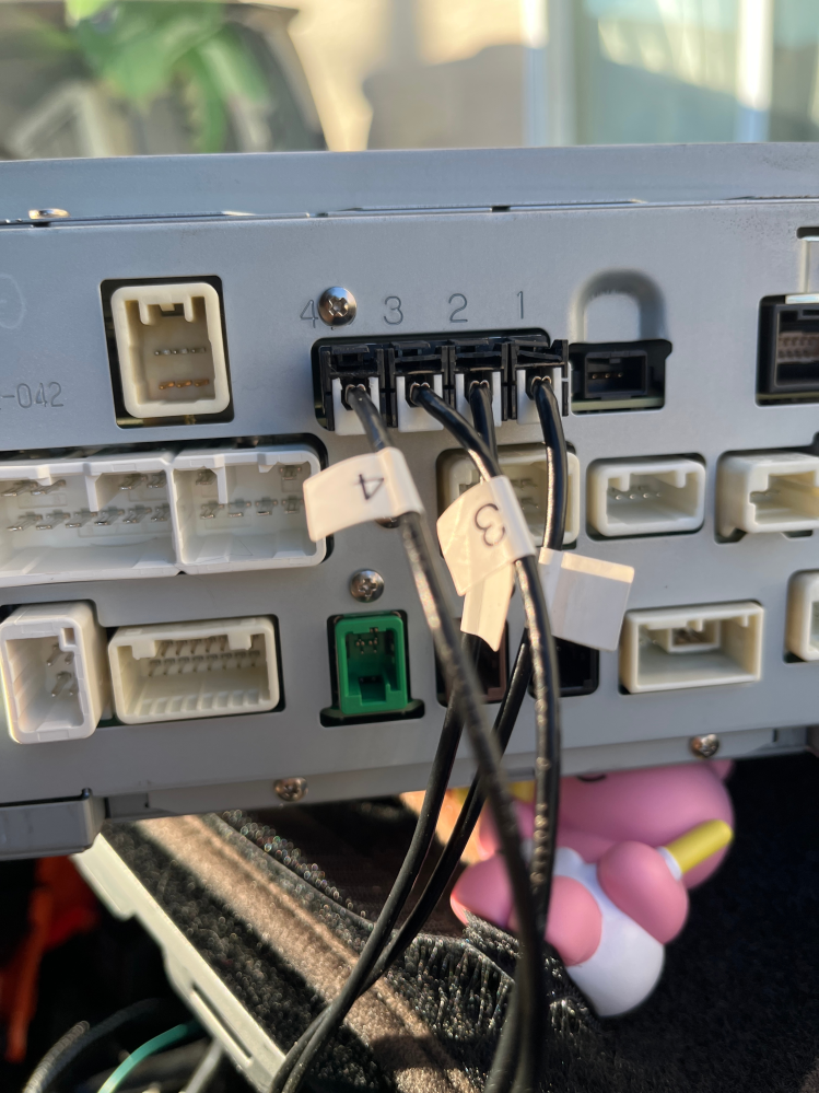 NSZT-W68Tを社外ナビに交換しようとしています。初めて自分で交換し