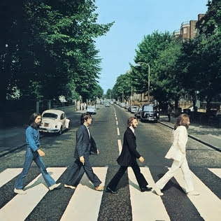 The Beatlesの曲についての質問です、 John LennonはAbbey Road収録の曲 I Want You (She’s So Heavy)をお気に入りに上げてますか?それとも嫌っていますか?詳しい方良ければ教えてください!! 皆さんの考察なども良ければ教えてください!!