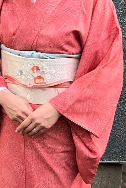赤の江戸小紋のコーディネート着物一年生です。着物でお正月を過ご 