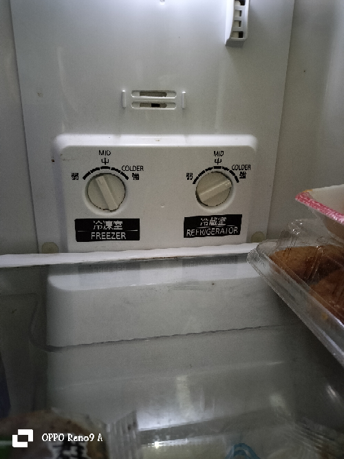 冷蔵庫が冷えなくて困っています電気はつきます、冷凍庫も冷えます 