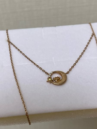 友達に貰ったTHEKISSのネックレスなのですがこれって錆びてますか？な 