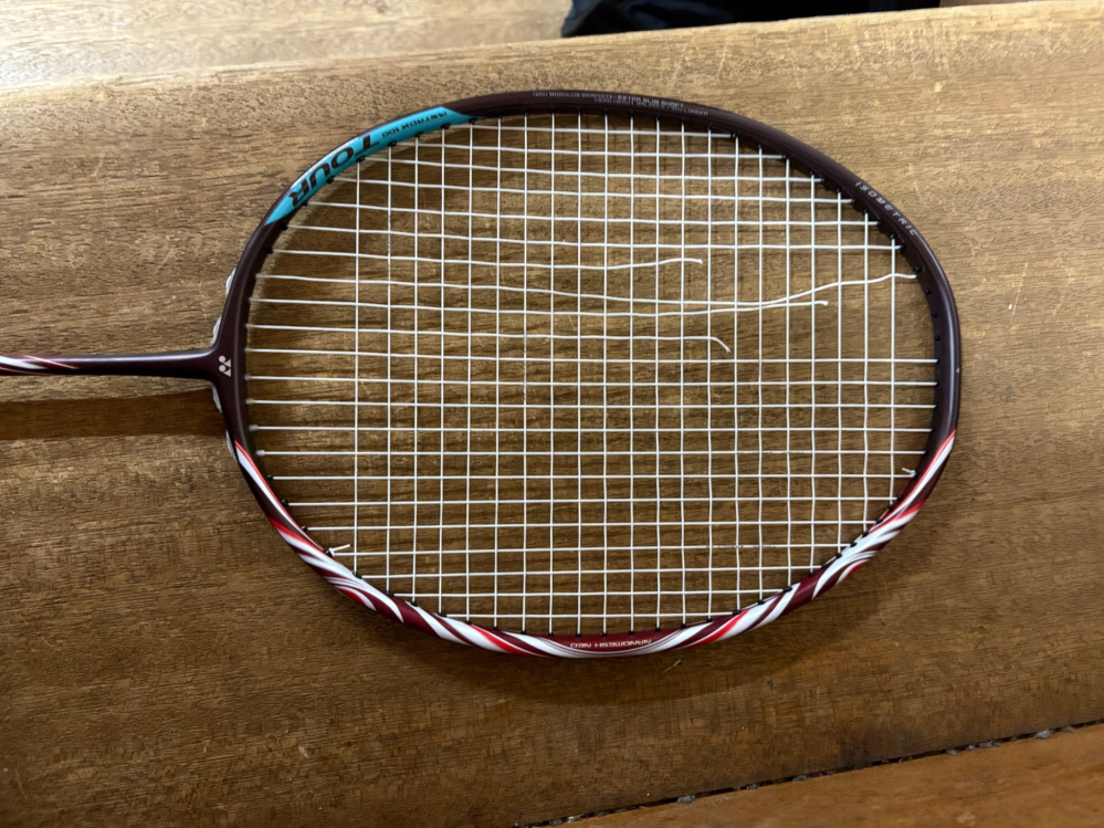 バドミントンのガットが3日で切れてしまいました。 - 切れるのが早かっ