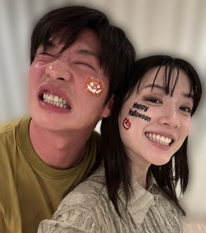 【衝撃】田中圭さんと永野芽郁さんの立ち〇ック画像が出回っておりますが、これは、二人っきりのハロウィンパーティーの様子に見受けられ、つまりはガチですか。 ＿＿＿＿＿＿＿＿＿＿＿＿＿＿＿＿＿＿＿＿＿＿＿＿＿＿＿＿＿＿＿＿＿＿＿＿＿＿＿＿＿＿＿＿＿＿＿＿＿＿＿＿ 田中圭 永野芽郁との不倫報道「泥酔して介抱してもらった」「不倫は否定」も事務所「とても言い訳の通りにくい出来事」と猛省求める https://news.yahoo.co.jp/articles/07bbe372d7f36b793812f257b6f52dea57a4372e