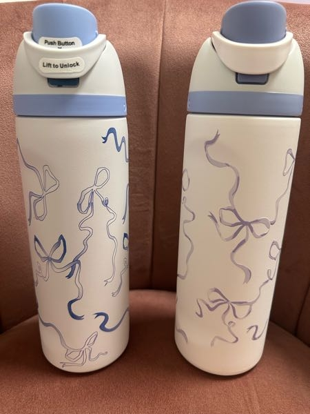 owalaの水筒をネットで2つ買ったのですが、同じデザインを注