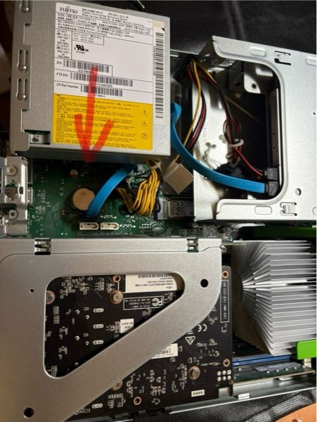 富士通 FMVWD2D2B7 写真のボタン電池の役割を教えてください。 よろしくお願いします。