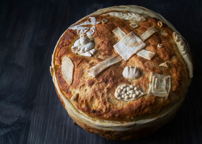 セルビア共和国のクリスマスパン「スラヴスキ・コラチ」を食べてみたいですか？