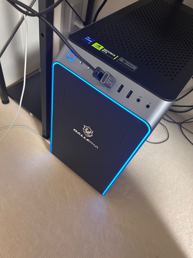 ゲーミングpcについて質問です。デスクトップの電源が落ちなくて 