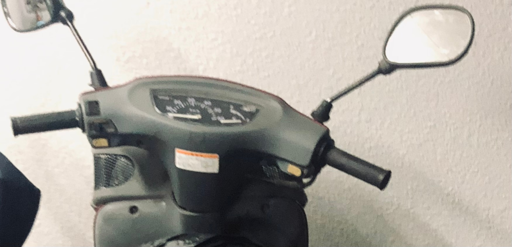 ホンダのディオチェスタを中古で購入しました。スマホホルダーを付