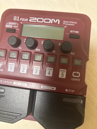 ZOOMB1FOURについて - ベースのマルチエフェクターについての質