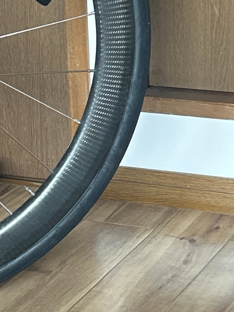 ピストバイクのフロントホイールについて質問です。 - 先日ピス