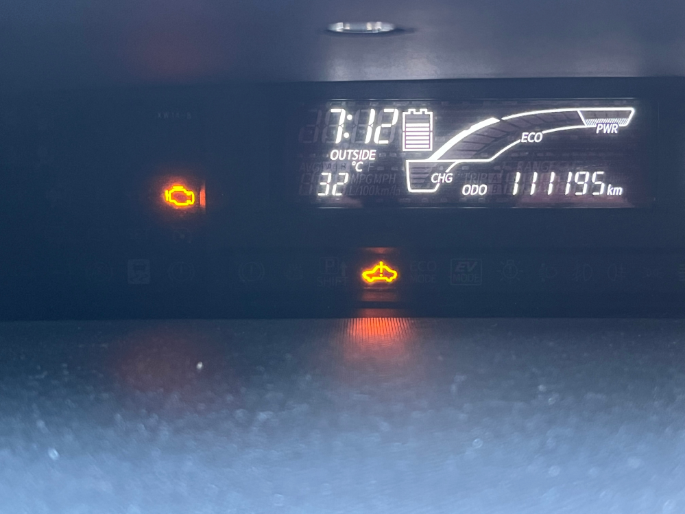 車の修理、買い替えについて質問です。 - 当方、トヨタのアクアに乗っ 